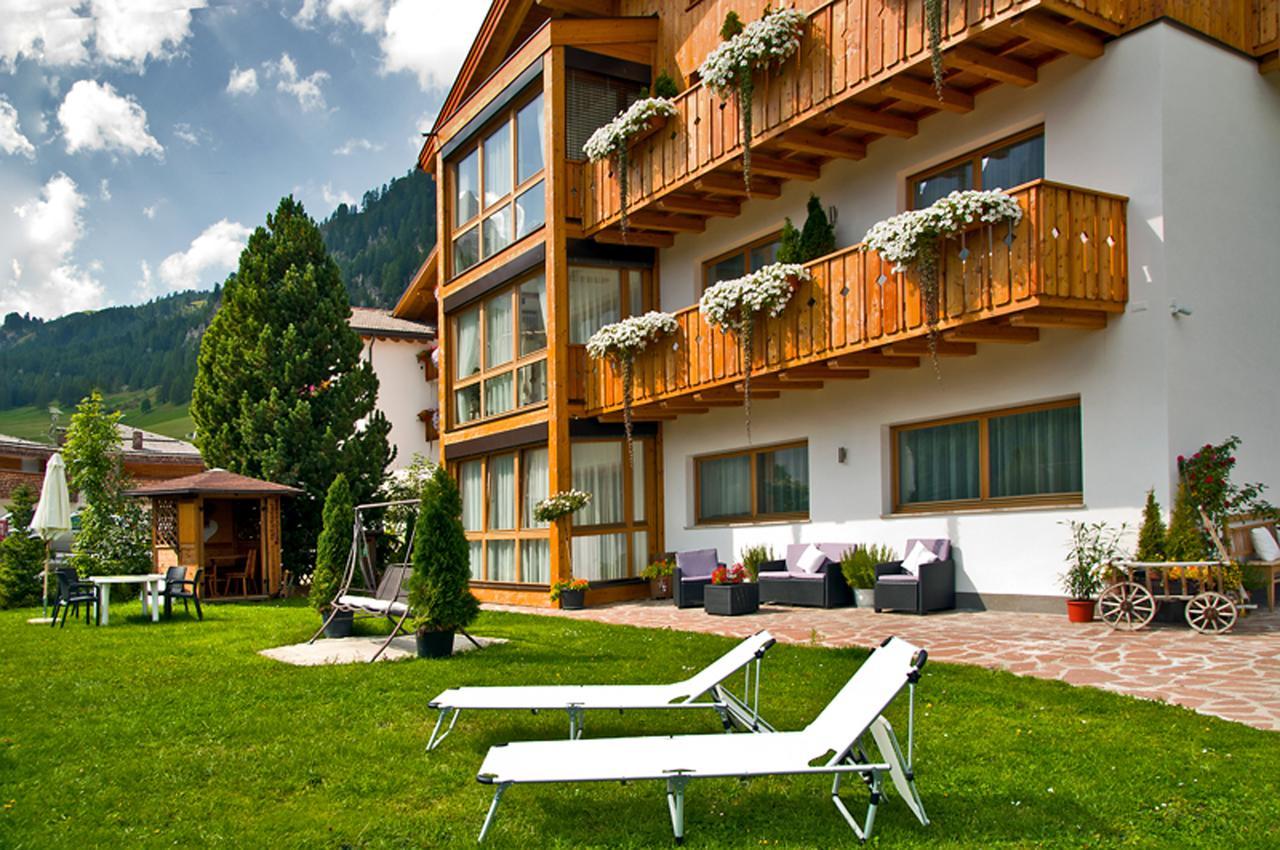 Apartments Chalet Ciufdlton Colfosco Luaran gambar