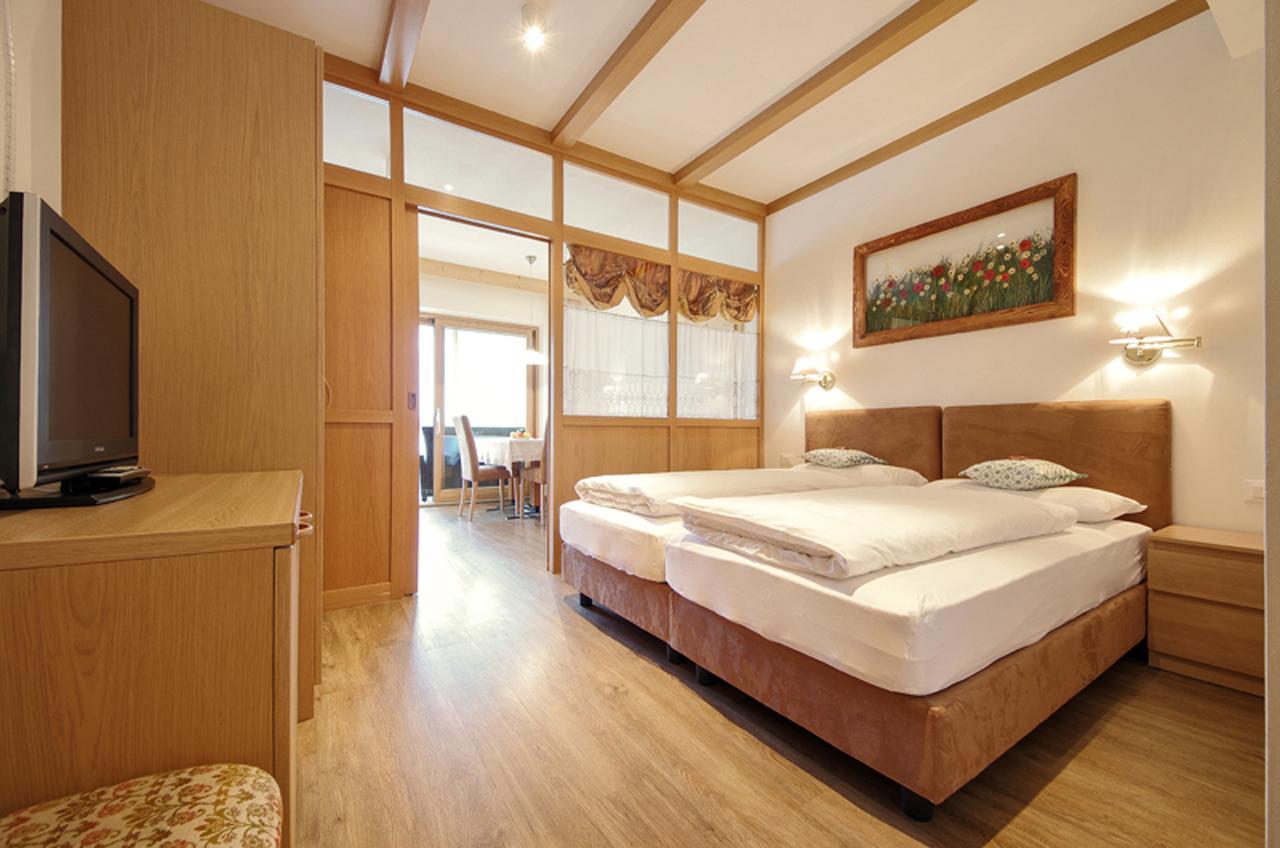 Apartments Chalet Ciufdlton Colfosco Luaran gambar